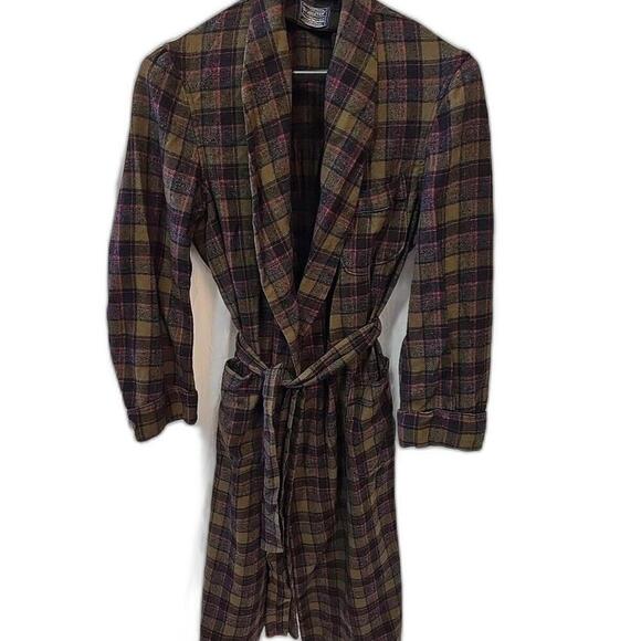 PENDLETON 1980's Portland Oregon VTG 100% Virgin Wool Robe Size L‎ - Picture 1 of 10